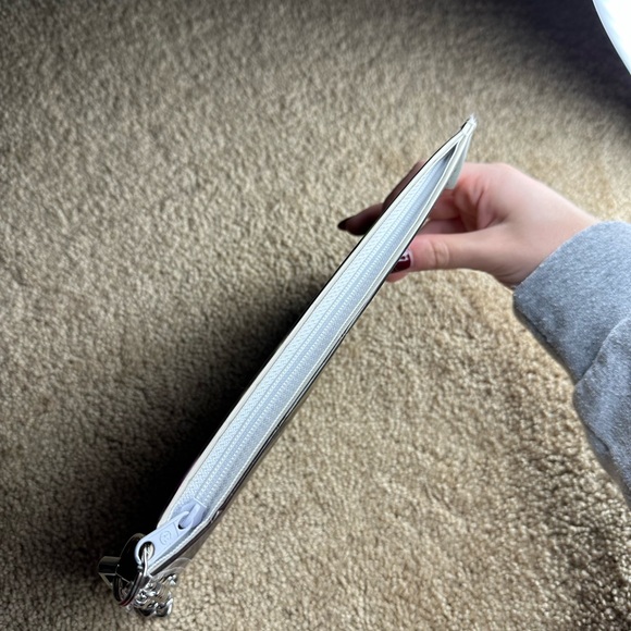 Handbag - Picture 4 of 6